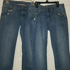 2 pairs of jeans